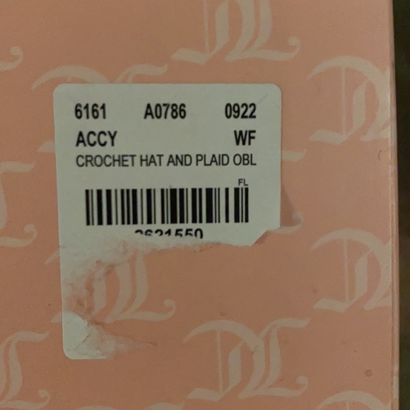 NWT Juicy Couture ONE SIZE Gold/Yellow 2 piece set w/ a beanie & scarf (in box) - Picture 5 of 5